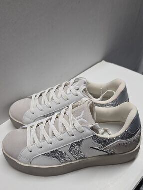 C.O.B. Women’s White Leather Sneakers with Silver Glitter Accents Size 40
